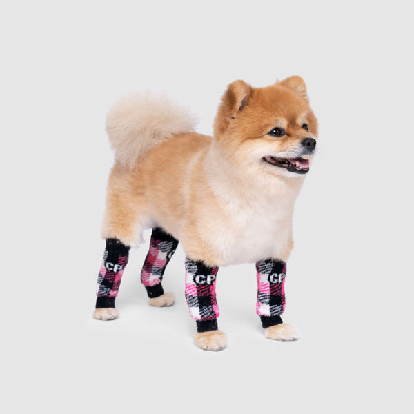 Dog leg warmers prevent licking neck warmers prevent biting foot warmers
