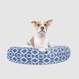 Classic Circular Dog Bed in Periwinkle Blue, Canada Pooch Birch Bed 